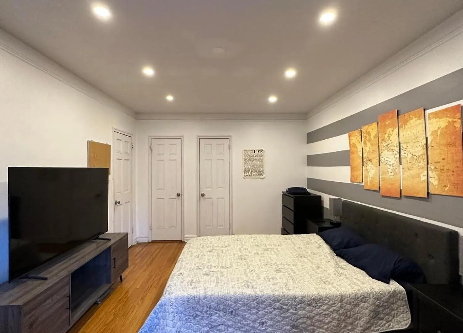 2 Large Bedrooms In Rego Park New York 0*,