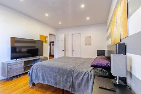 Apartment 2 Large Bedrooms In Rego Park New York