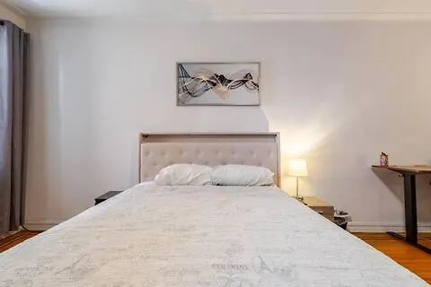 2 Large Bedrooms In Rego Park New York USA